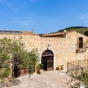 Masseria Fortificata Lo Zafferaneto , Buccheri Italien