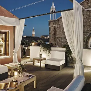 Bed & Breakfast Bloom Settimo Cielo, Venezia